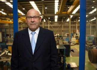 Recoñecemento a D. Bienvenido Acebrón por toda a súa traxectoria empresarial