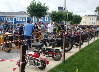 Medio cento de motocicletas participan na I Xuntanza de Clásicas Vila das Pontes