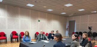 O CONCELLO E AS ASOCIACIÓNS EMPRESARIAIS LOCAIS MANTEÑEN UN ENCONTRO INFORMATIVO COAS EMPRESAS PROMOTORAS DE PROXECTOS INDUSTRIAIS NA VILA