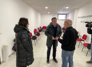 O ALCALDE DAS PONTES VISITA A ASOCIACIÓN “ADIANTE”
