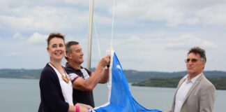 O CONCELLO DAS PONTES IZA A BANDEIRA AZUL NA PRAIA DO LAGO