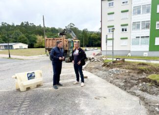 AVANZAN A BO RITMO AS OBRAS DE MELLORA DE PAVIMENTOS E SERVIZOS NO POBOADO DA FRAGA