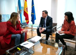 FORMOSO PRESENTA Á CONSELLEIRA DE POLÍTICA SOCIAL O NOVO MODELO DE RESIDENCIAS PARA MAIORES DA DEPUTACIÓN DA CORUÑA
