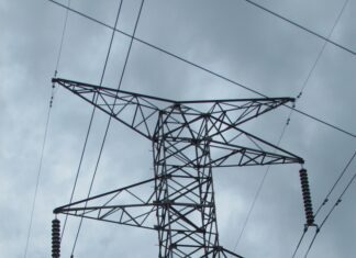O CONCELLO DAS PONTES EXIXE A UNIÓN FENOSA DISTRIBUCIÓN A RESTITUCIÓN INMEDIATA DO SUBMINISTRO ELÉCTRICO E HABILITARÁ UN PORTELO DE ATENCIÓN ÁS PERSOAS AFECTADAS