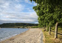A PRAIA DO LAGO DAS PONTES CONTA XA CO SERVIZO DE SOCORRISMO PARA A TEMPADA DE VERÁN